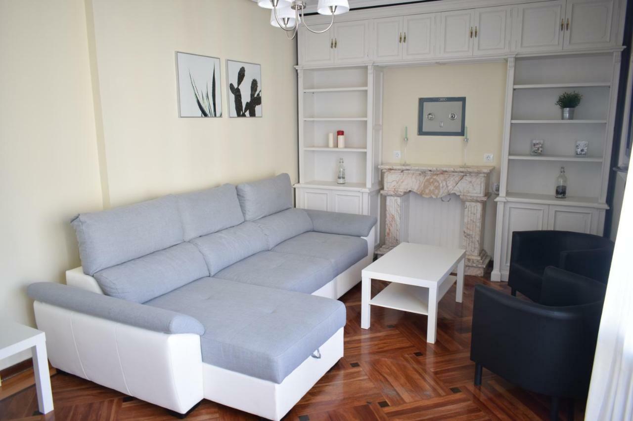 Espacios Blanco Santiago - Con Parking. Apartment Valladolid Bagian luar foto